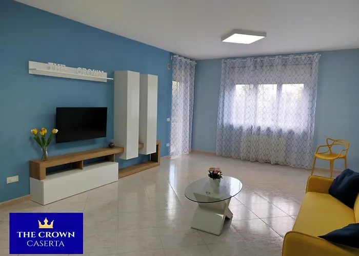The Crown Caserta